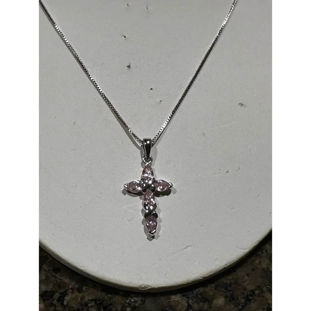 18 in.² silver Italian snake chain with pink cz cross